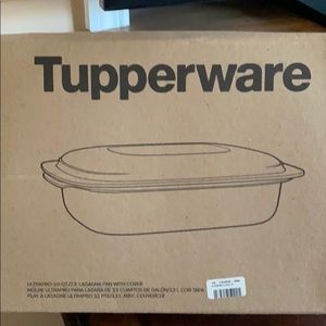 Tupperware ultra pro 3.5qt lasagna pan with cover